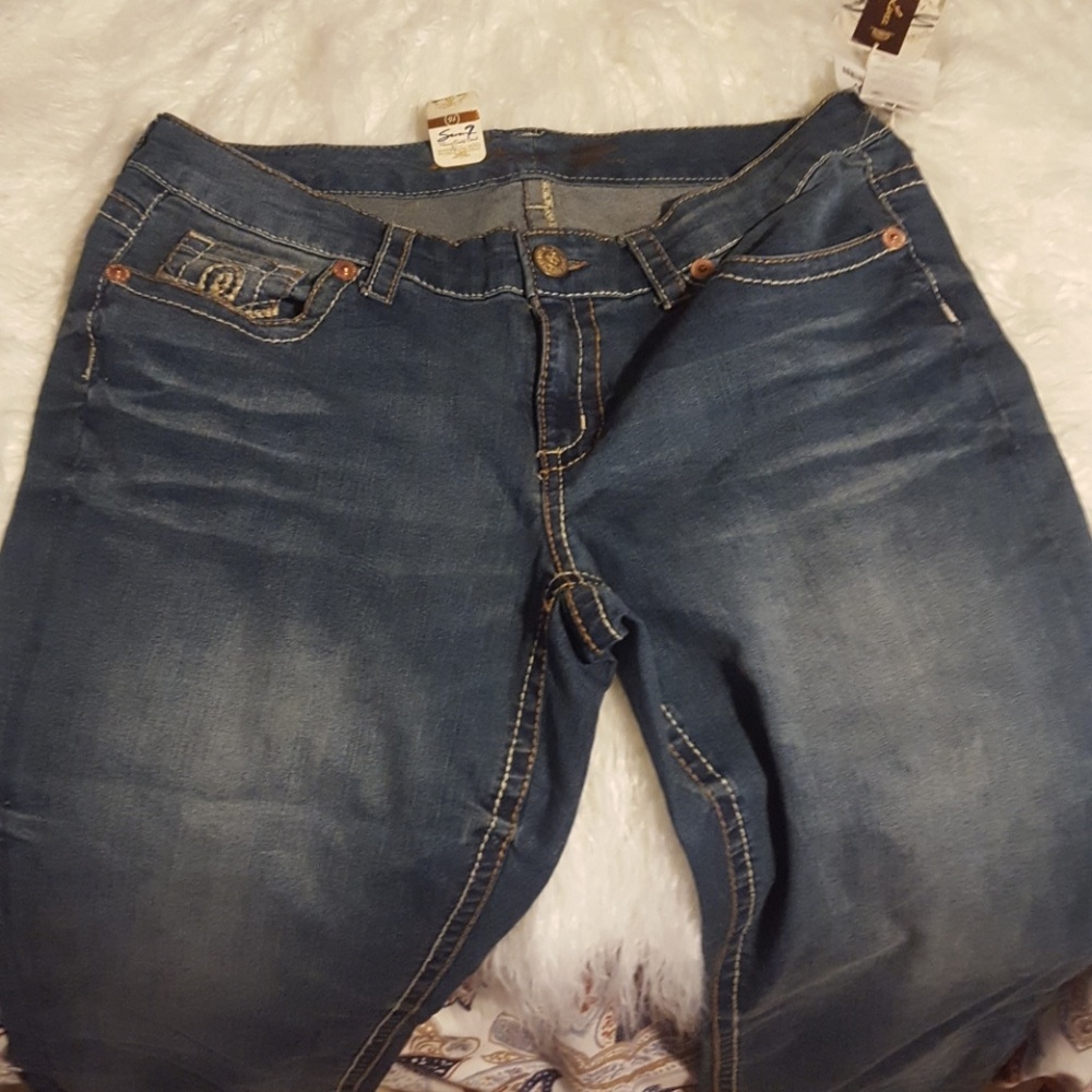 Seven7  Capris